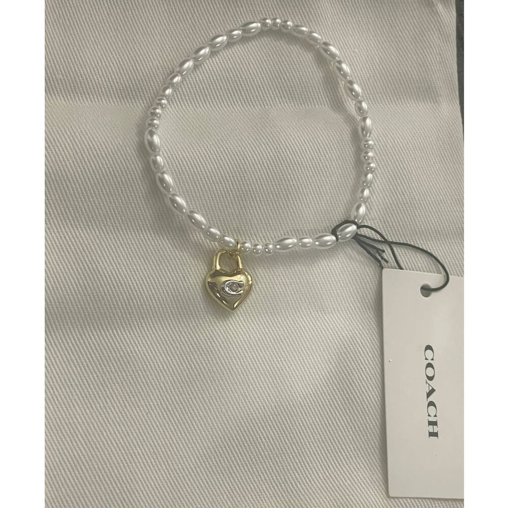Coach  Heart Lock Stretch Bracelet Glass pearls, plated brass and cubic zirconia - Picture 4 of 5